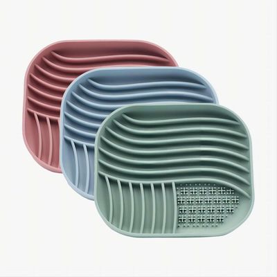 2024 Silikon Pet Slow Feeder BPA-freie Leckmatte für Hunde und Katzen Große Saugtasse