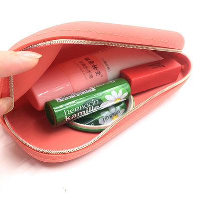 Personalisiertes Logo Akzeptable Kosmetik-Storage-Tasche 2024 Heiße Silikon-Make-up-Tasche für Frauen
