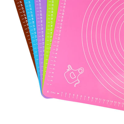 100% Lebensmittelqualität Silicone Kneading Teig Mat für das Backen in mehrfarbigen nicht rutschfähigen Design