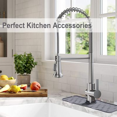 Home Küche Tischgeschirr Schwarz Silikon Waschbecken Spritzschutz mit Wasserabsorptionsdesign