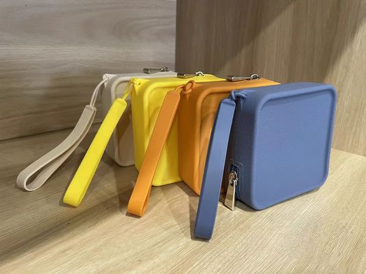 Individuell angepasste Schmuckbox 100% Lebensmittelqualität Silikon Make-up-Tasche für Mädchen Taschen