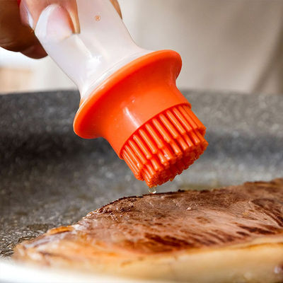 Bequeme Werkzeuge Silikonflasche und Ölbürste zum Kochen