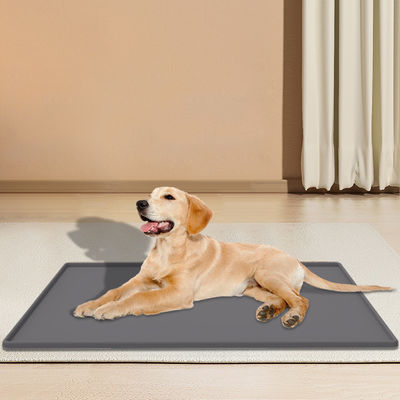 Besondere Farbe Silikon Hundefuttermatte Tray rutschfeste wasserdichte Tierfuttermatte Bpa frei